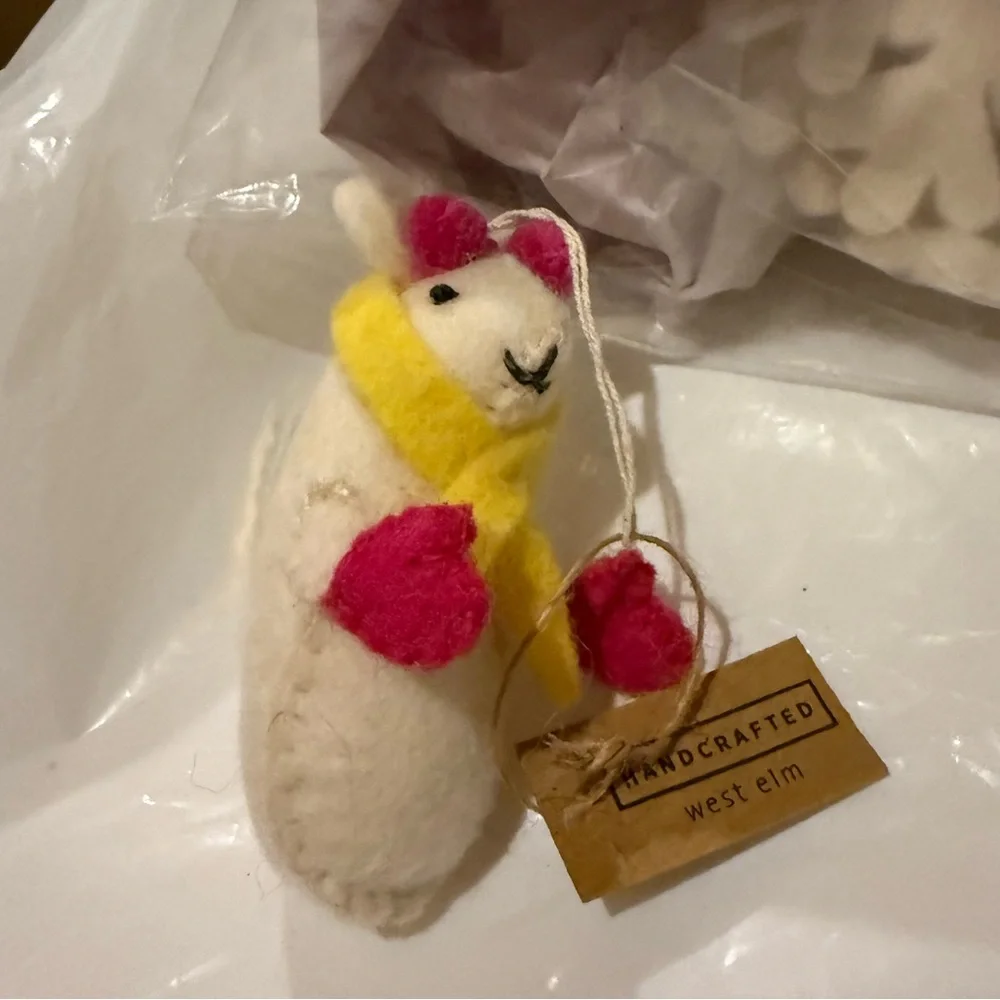 New West Elm Handcrafted Wool Felt Girl Mouse with Scarf Christmas Tree Ornament